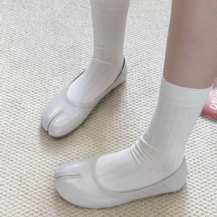 超miu的马吉拉Tabi分趾袜！好美显瘦适配羊蹄miu风分趾袜