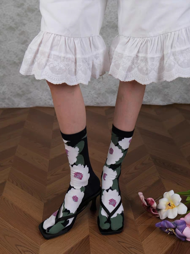 tabi女孩专属分趾袜！啊啊啊啊这袜子上长着什么花啊好清新好文艺