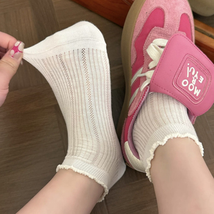 短袜+德训鞋又拽又乖！喜欢冲就完事儿！浪漫复古夏季木耳边袜子