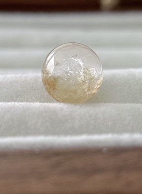 天然水晶·小鸡黄兔毛团共生晶中晶｜9.0mm