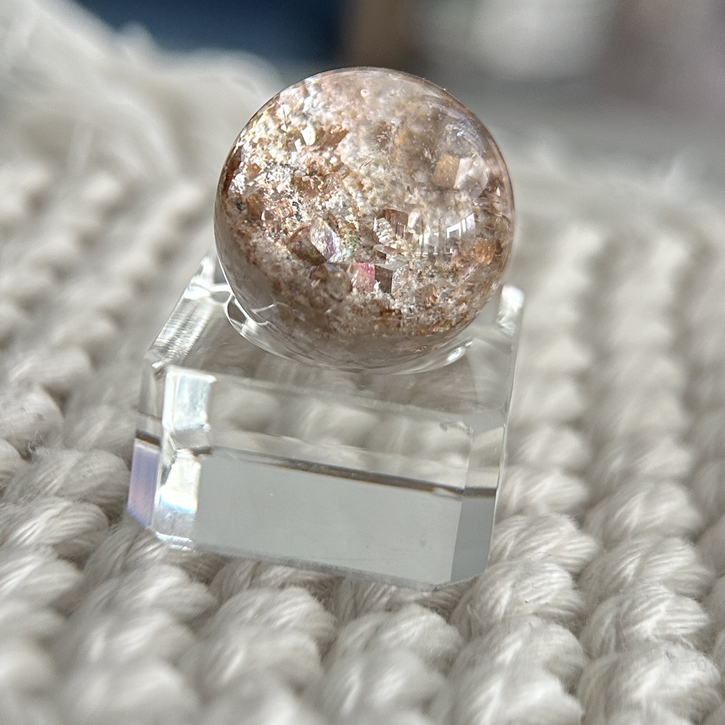 精品&middot;灰兔毛橙方解石共生（20.5mm 未打孔）