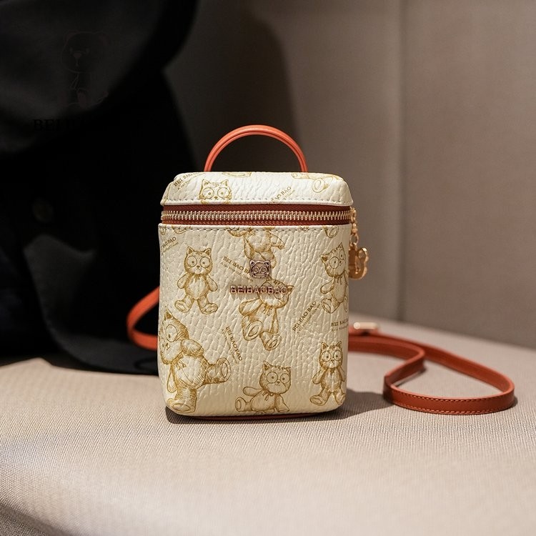 北包包2025新款原创小熊印花手机包高级感迷你时尚百搭单肩斜挎包