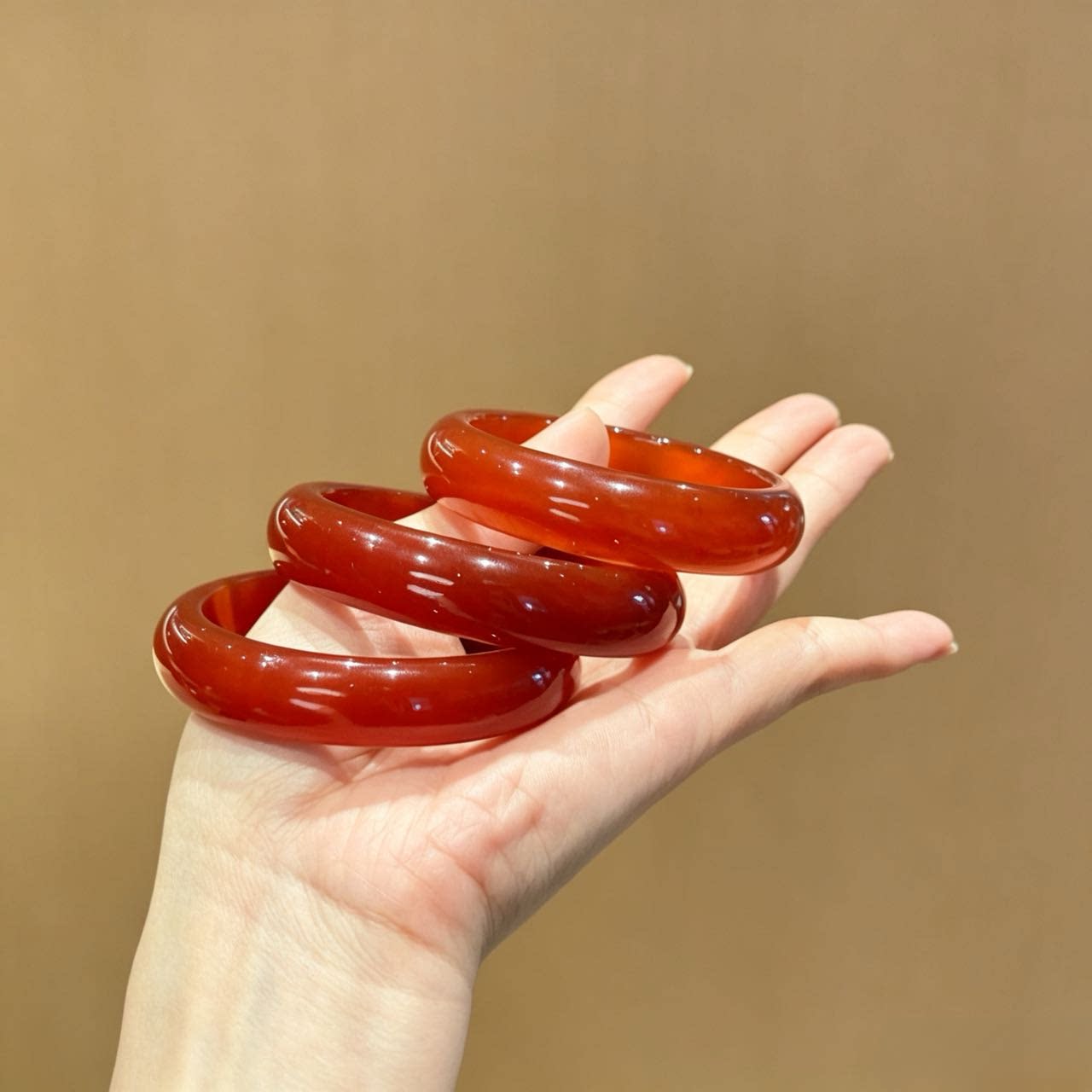 纯天然玛瑙玉髓手镯玻璃底红玛瑙
