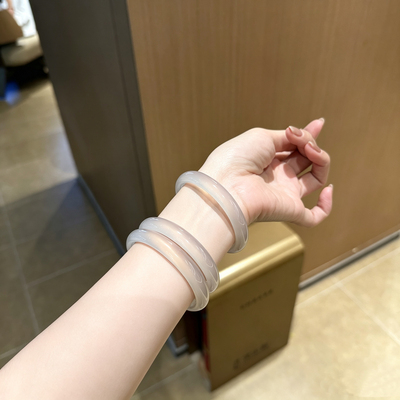纯天然玛瑙玉髓手镯玻璃底