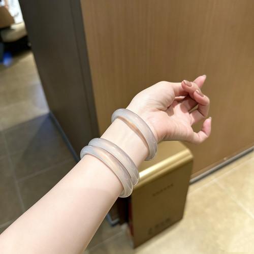 纯天然玛瑙玉髓手镯玻璃底