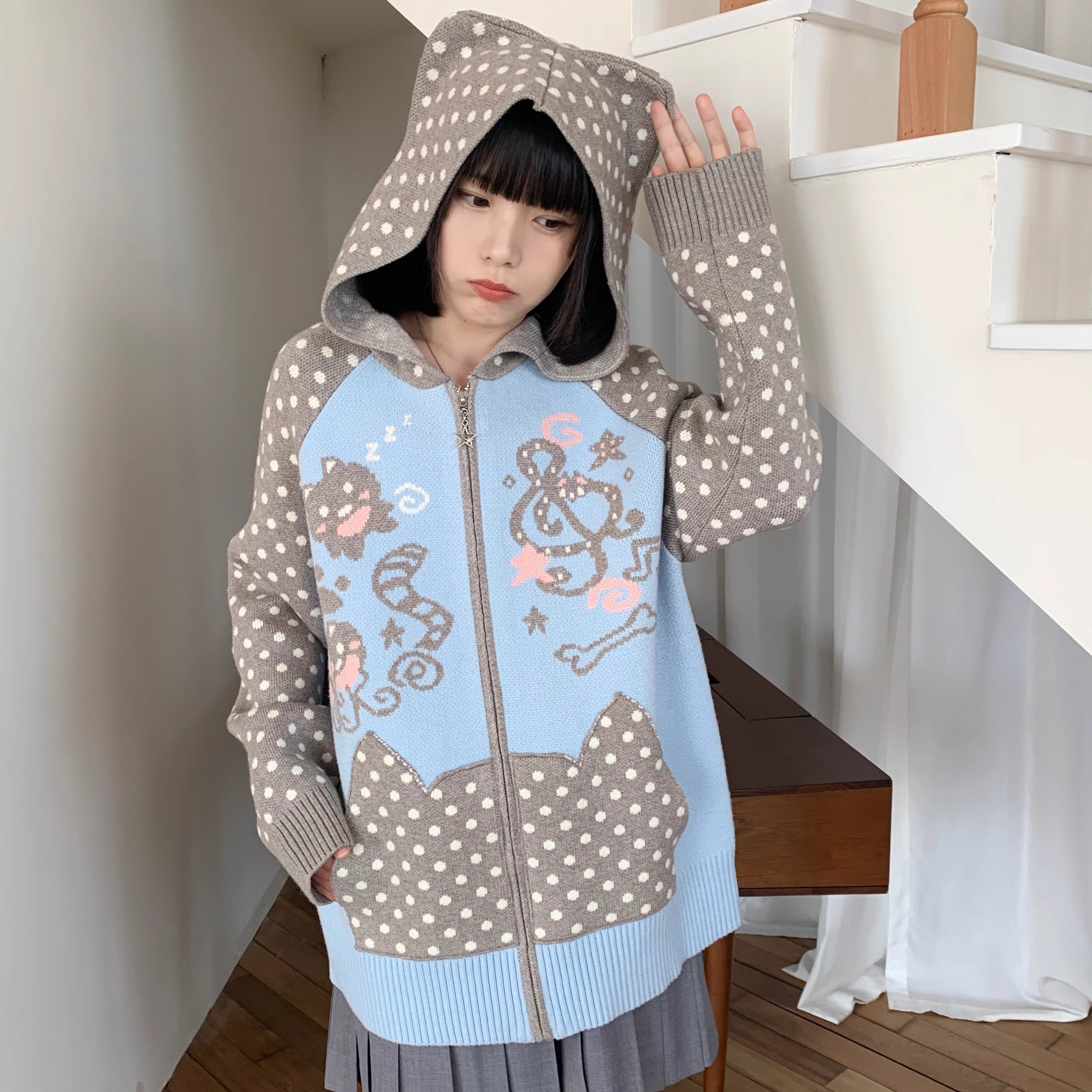 扣扣商店CokoStore 原创日系可爱音符小猫波点毛衣连帽外套开衫