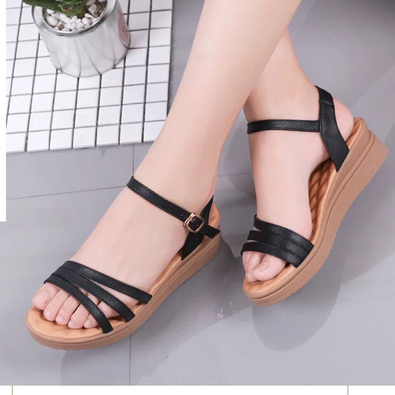 全牛皮夏季新款真皮凉鞋女大码平跟中老年舒适软底防滑大码妈妈鞋