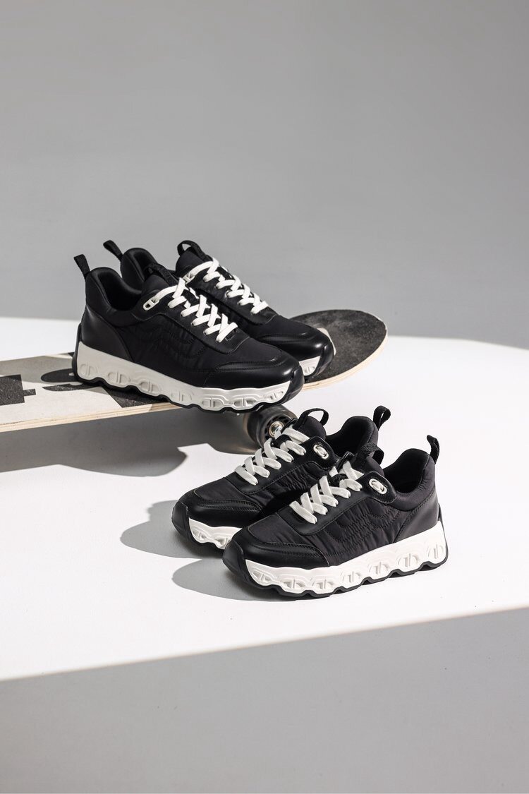 JEHURFIE纪华菲猪鼻子情侣休闲鞋男女鞋运动鞋德训鞋真皮跟高6cm