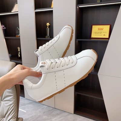 JEHURFIE纪华菲高尔夫休闲平底德训慢跑鞋24新款女运动小白鞋板鞋