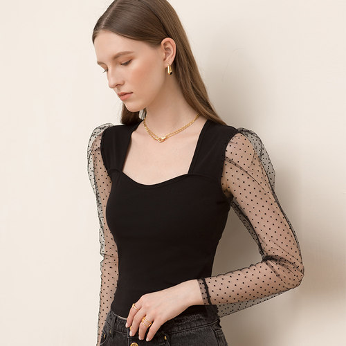 方领泡泡袖网纱棉质打底衫