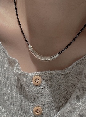 S925纯银韩版牛角包黑尖晶颈链