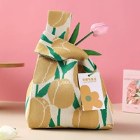 Подарочный пакет Festival Festival [Желтый тюльпан+1 тюльпан 1]