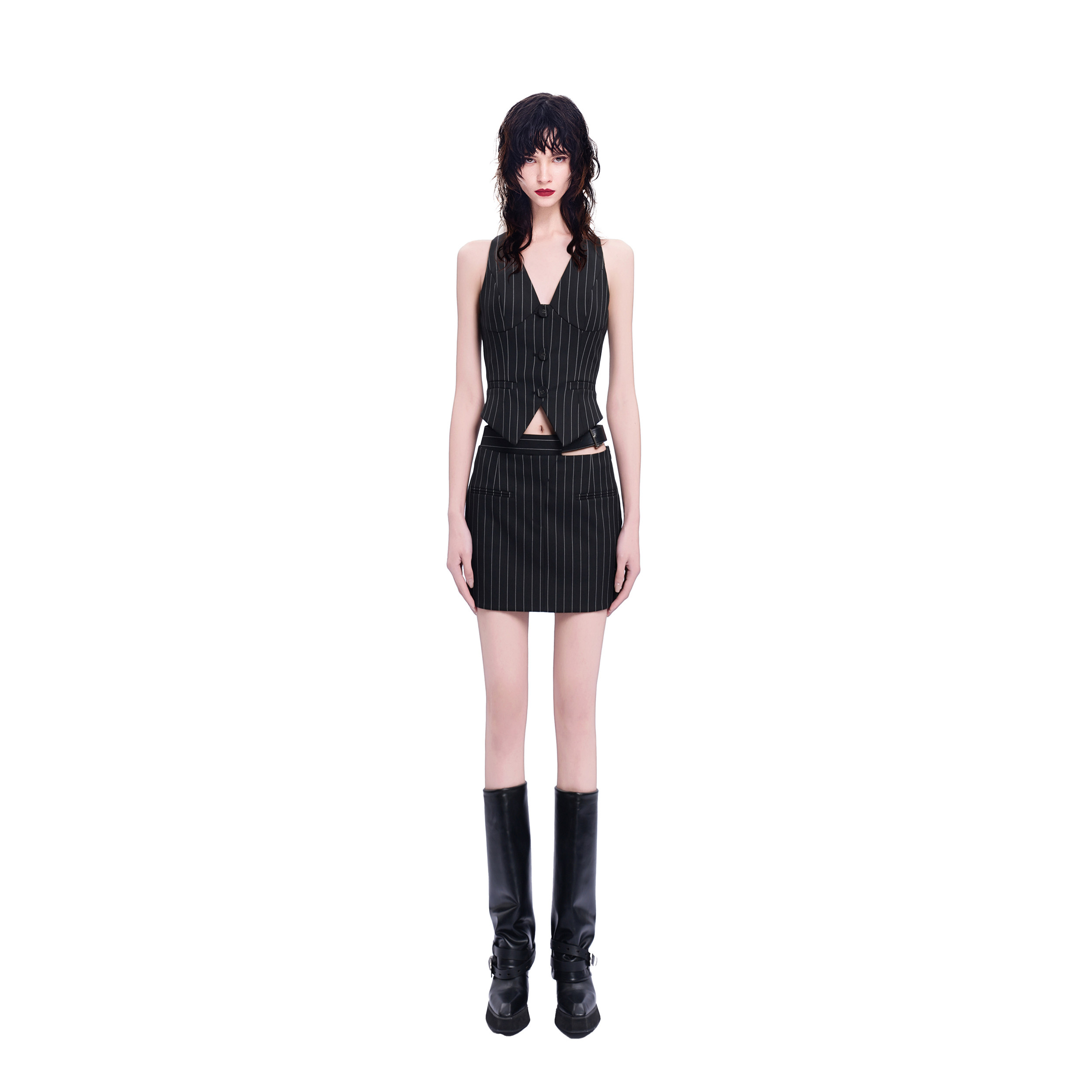 KUNSWEAR/琨丝薇尔26SU 竖条纹收腰尖下摆西装马甲上衣 844009070