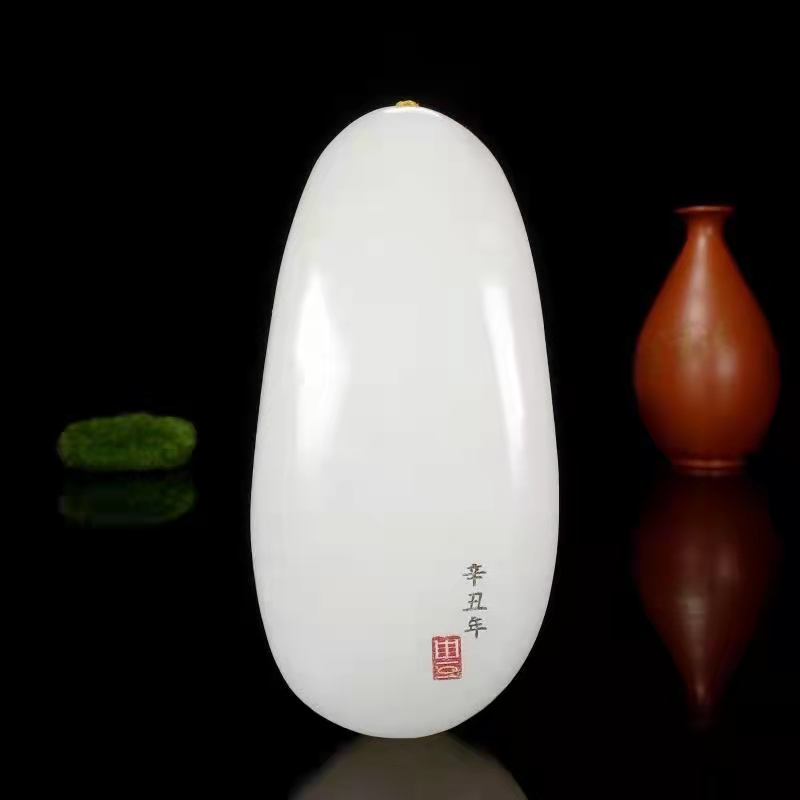 新疆和田玉原石把件羊脂玉籽料手把件天然玉石男女款汉白玉老坑料