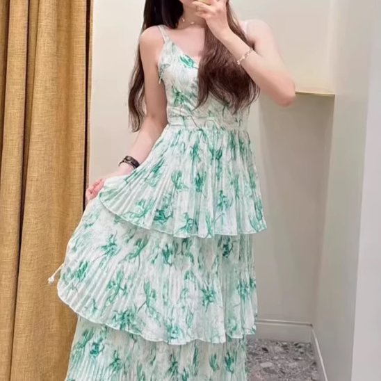 maSande2025春夏新款女装V领吊带长款百褶蛋糕裙连衣裙MFPRO04090