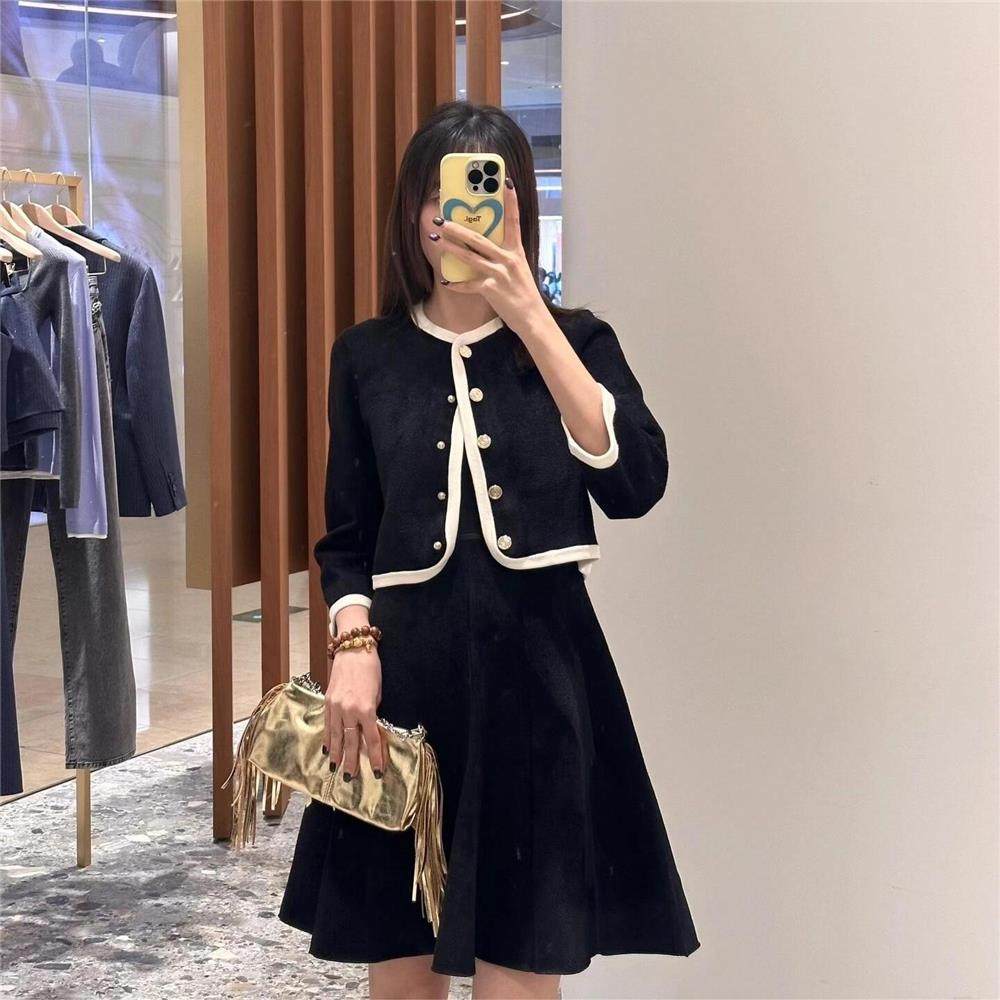 maSande2025早秋新款女装撞色边黑色针织吊带连衣裙两件套MFPRO04