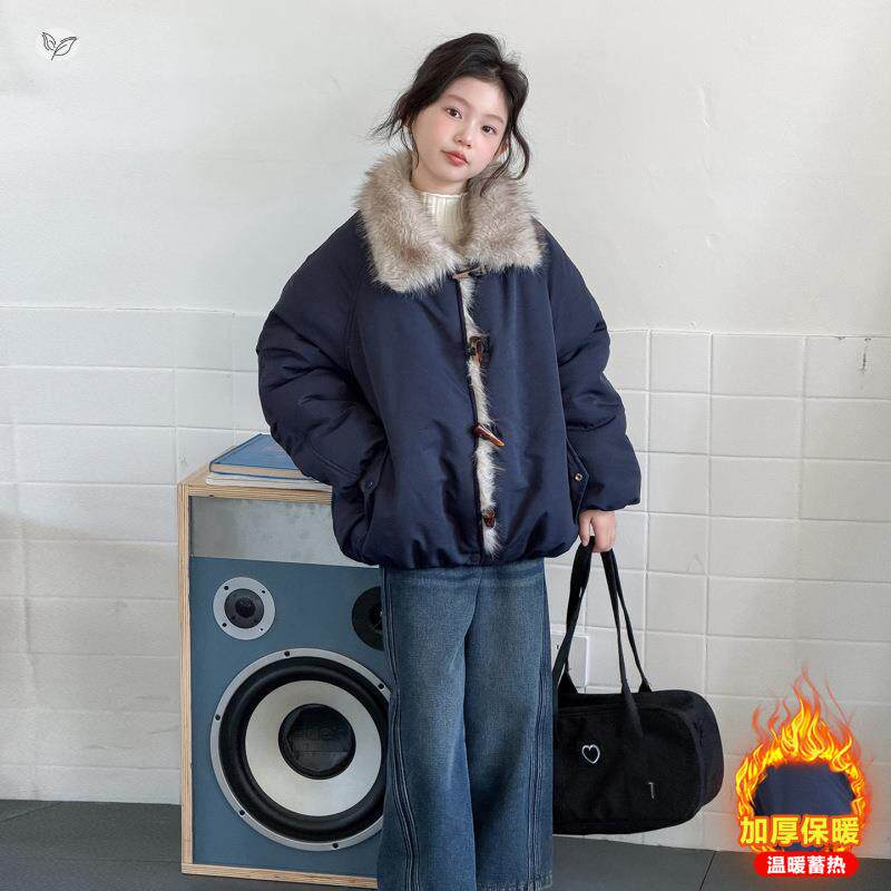 女童外套25年冬季新款韩系0大毛领夹克衫中大2童牛角扣棉衣派克服