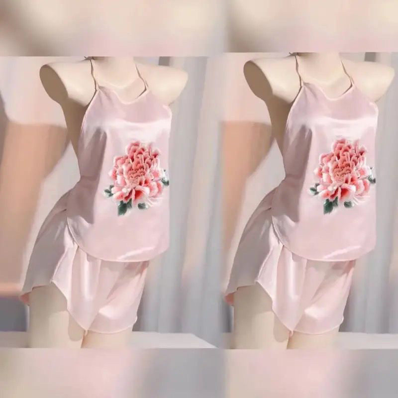 结婚新娘肚兜女成人护肚子睡衣吊带纯手工冰丝露背式复古风内衣女