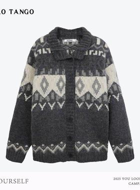 HELLOTANGO《北欧境遇》秋冬复古撞色提花立领休闲毛衣开衫8362#