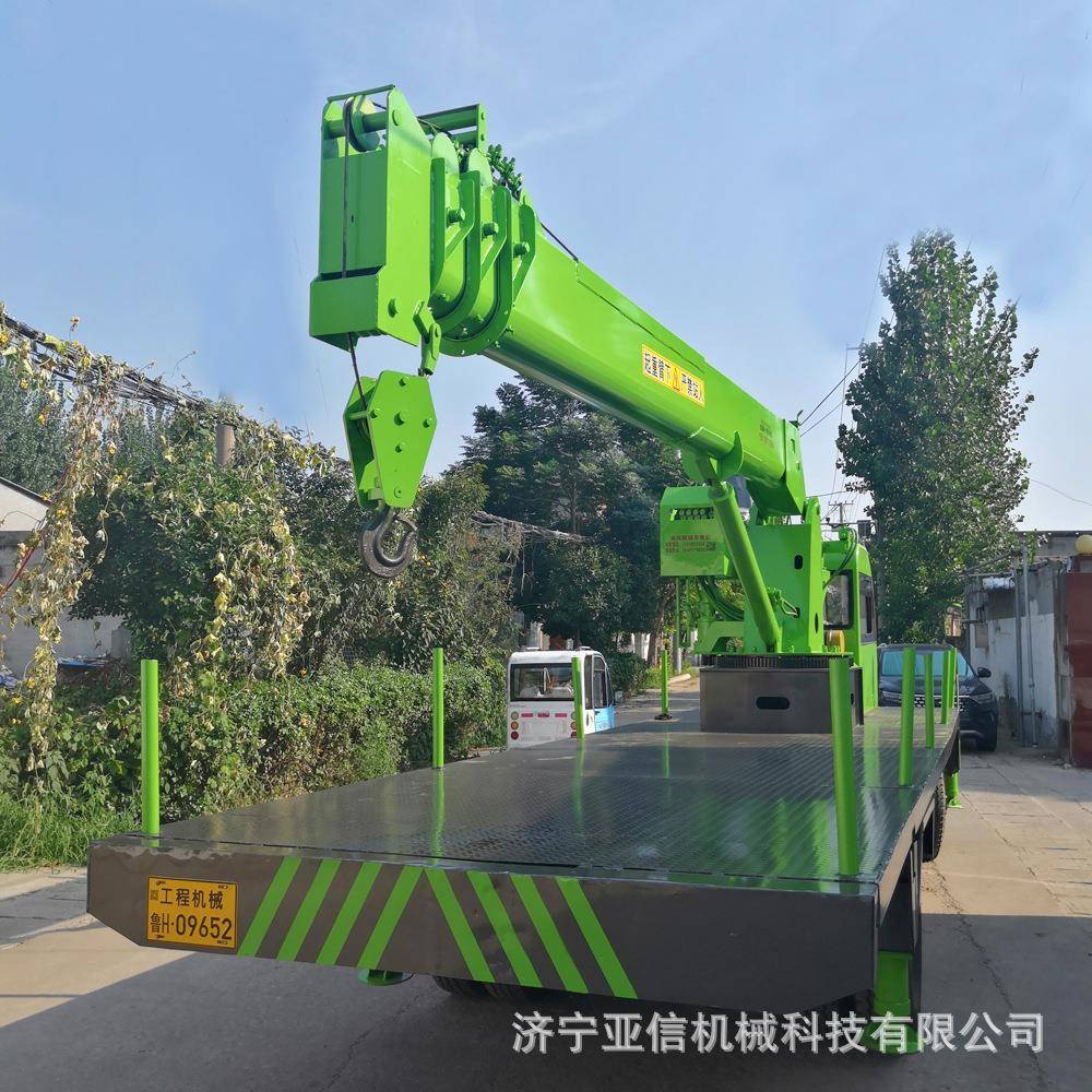 四不像随车吊 农用车改装吊机 山区吊运一体履带车 拉钢筋随车吊