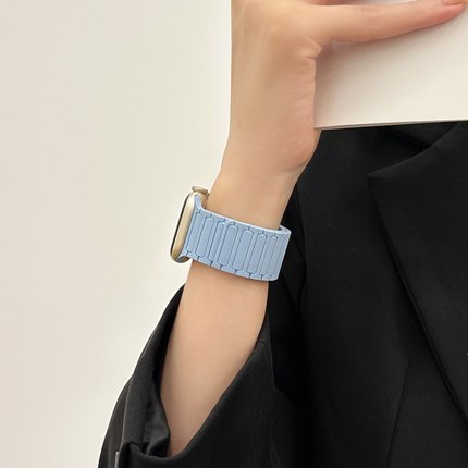适用苹果s10手表表带applewatch9磁吸iwatch撞色硅胶S8高级Ultra2运动个性表带SE女生s7男款s6女生49夏透气
