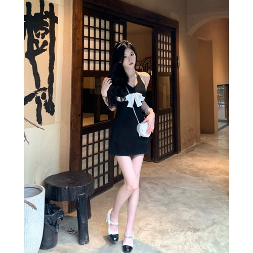 Черная дизайнерская юбка, короткое платье, цветная юбка, тренд сезона, по фигуре