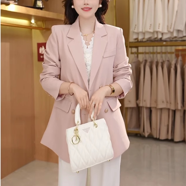 2026年春装新款设计感后背开叉气质西服小个子休闲高级西装女外套