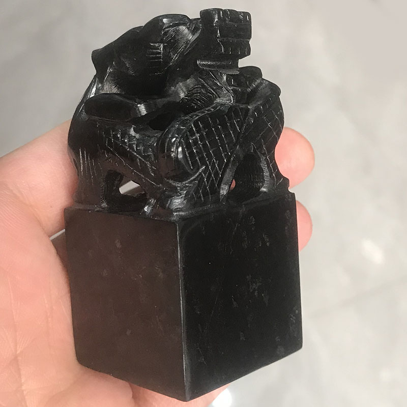 书画收藏闲章篆刻墨绿玉盘龙玉玺摆饰招财玉章药王石龙头印章摆件