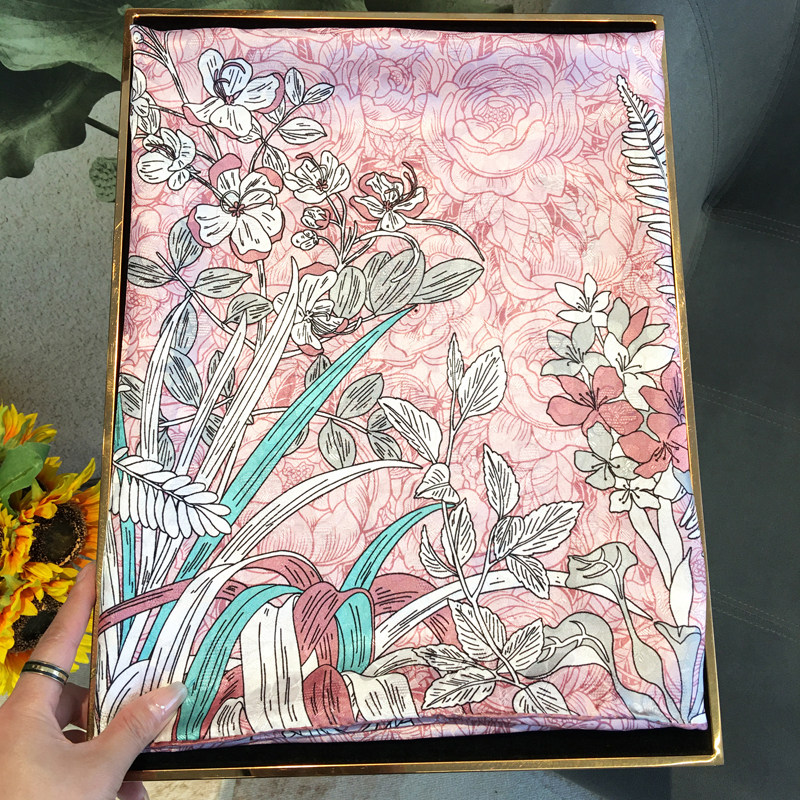 【玫瑰浅吟】提花真丝大方巾手工卷边高档送礼蚕丝丝巾披肩围巾女