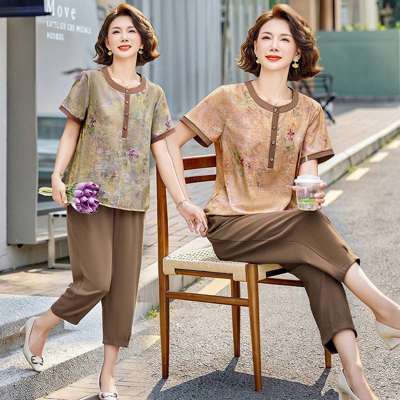 专柜妈妈夏装时尚短袖套装中老年女装洋气宽松大码印花小衫裤子两