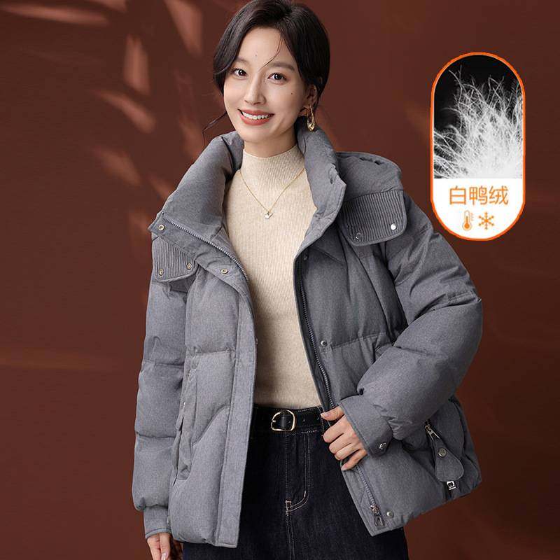 专柜品质2025妈妈装冬新款女士羽绒服短款中老年冬季时尚大气保暖