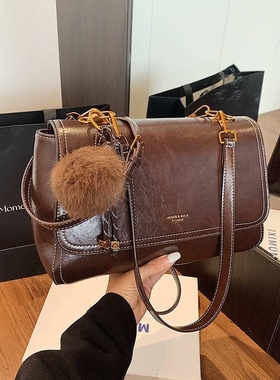 专柜品质斜挎包女2025新款潮复古邮差包上班通勤包女大容量质感手