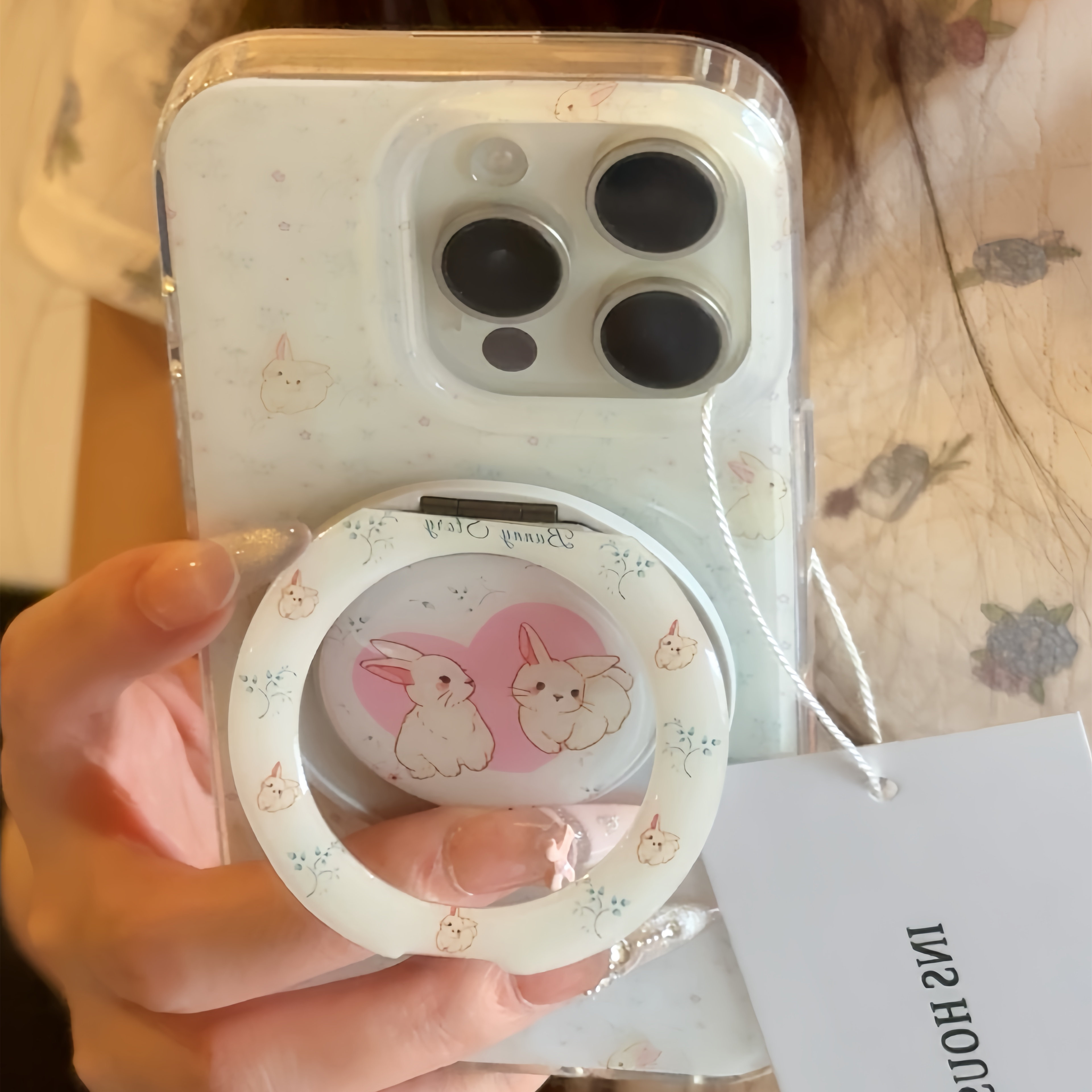 创意ins粉爱心满屏碎花兔子适用iphone16proma手机壳苹果15pm新14