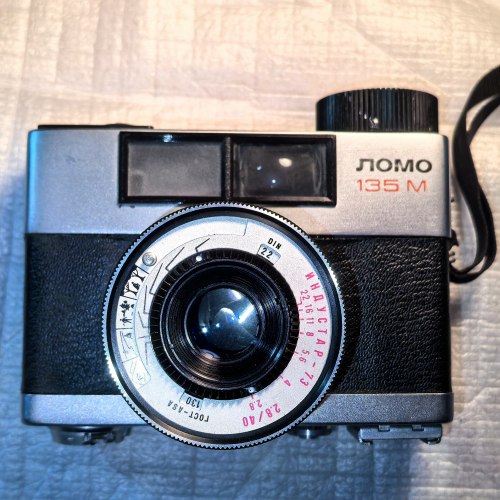 拉玛LOMO 135M，保存很好的苏联产发条连拍胶卷相机，带原装皮套