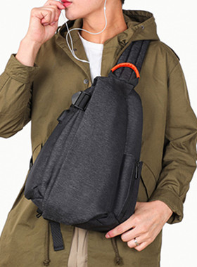 索尼摄影包单肩微单反相机包佳能R5斜跨男女三角尼康轻型便m50小