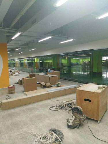 广州装修健身房厂房办公室商场装修施工现场施工队翻新改造工程