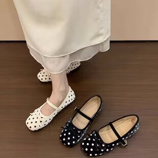 夏季小码波点玛丽珍鞋女平底新款配裙子法式芭蕾大码防滑女单鞋