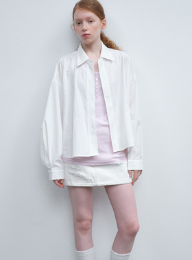 Hello 翻领纯色净版基础三角拼接短款衬衫女H60530