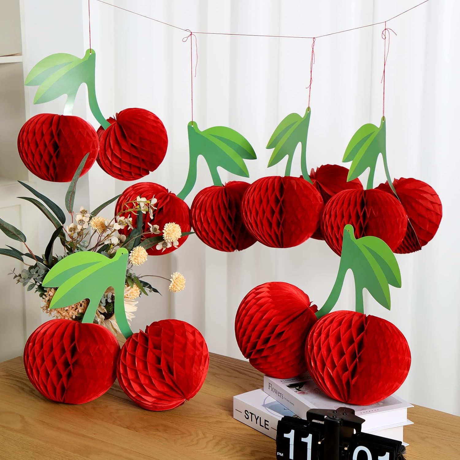 ins可爱水果苹果葡萄樱桃蜂窝球拉花装饰品生日派对场景布置挂饰