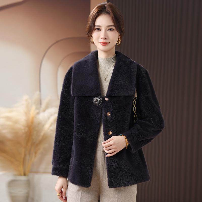 2025新款妈妈冬装水貂绒外套时尚高贵中老年女装冬季皮毛一体上衣,女装/女士精品,中老年女装,淘宝优惠券,粉丝福利购,淘宝优惠卷