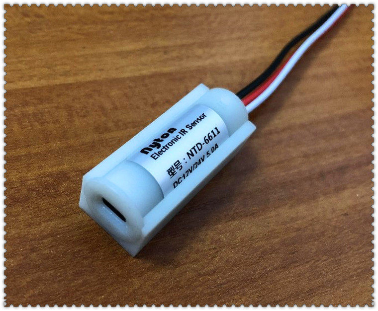 门碰开关 led橱柜灯衣柜60w12v 门碰感应开关 开门即亮 关门即灭