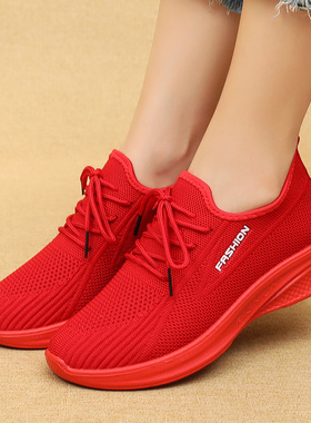 小红鞋女平底运动休闲鞋上班软底春秋百搭跑步妈妈鞋老北京布鞋女