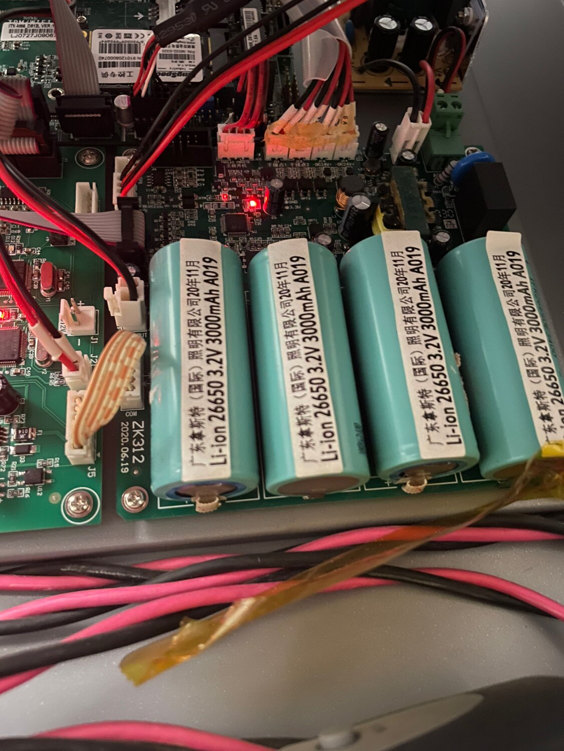 广东拿斯特照明Li-ion 26650 3.2V 3000mAh A019充电磷酸铁锂电池