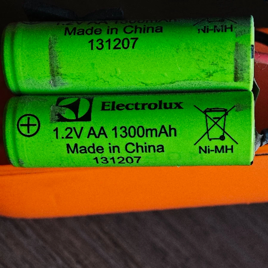 Electrolux伊莱克斯吸尘器电池NI-MH AA1300mAh 1.2V动力充电电池