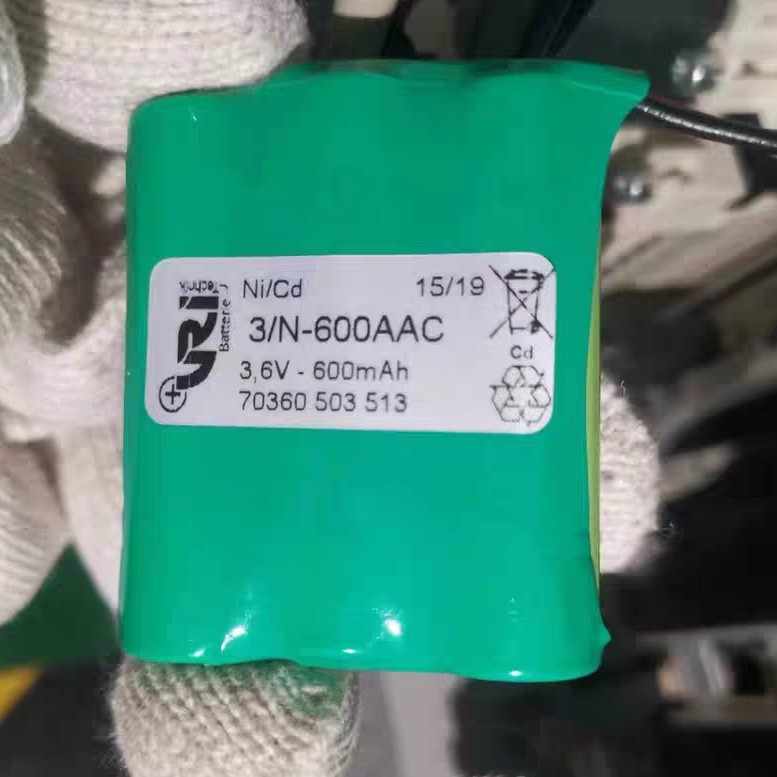 注塑机充电电池 VRI  Ni/Cd 3/N-600AAC 3.6V-600mAh 70360503513