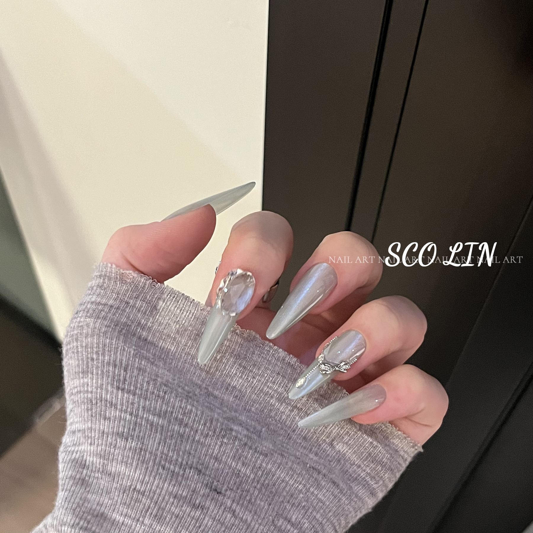 夏日蓝绿猫眼超长杏仁定制穿戴甲