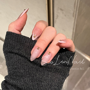 六芒星施华洛手工定制长杏仁穿戴甲 裸粉法式 ScoLin 梦幻甜心