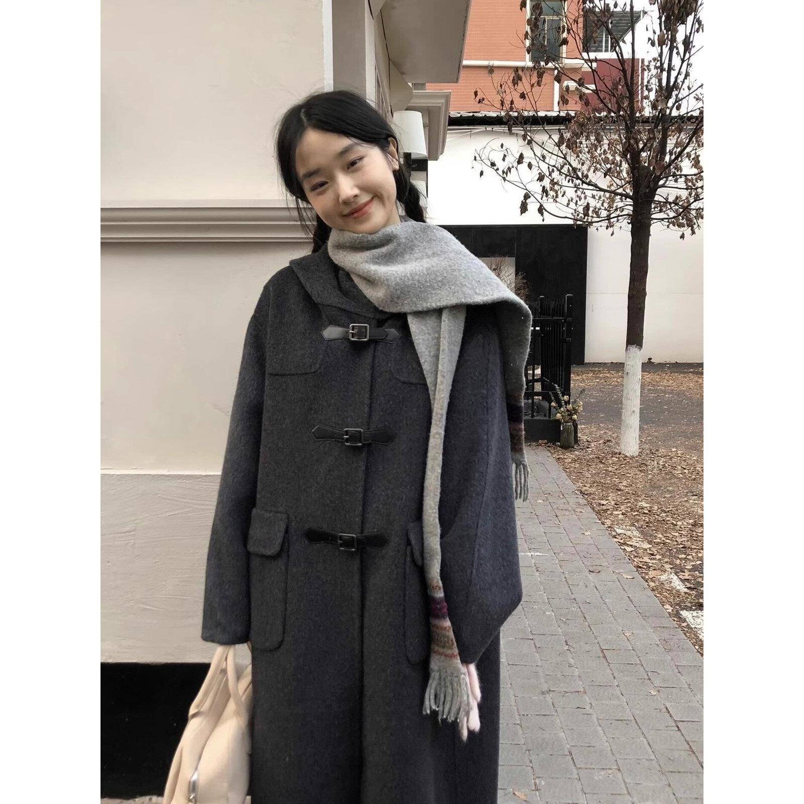 灰色牛角扣毛呢外套女中长款2024秋冬新款小个子加厚连帽呢子大衣