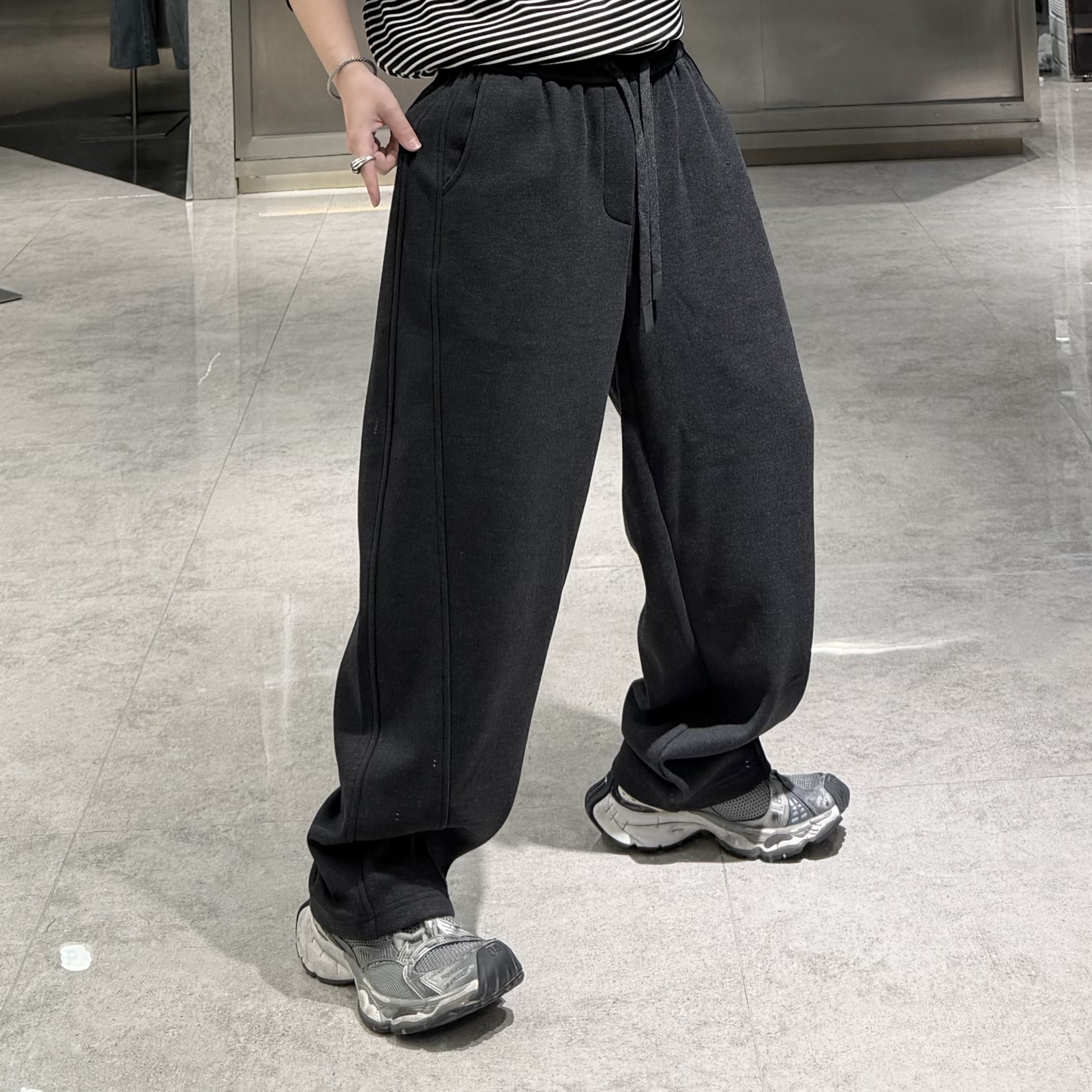 潮牌冬季直筒加绒休闲裤男ins韩版纯色结构宽松青年保暖百搭长裤