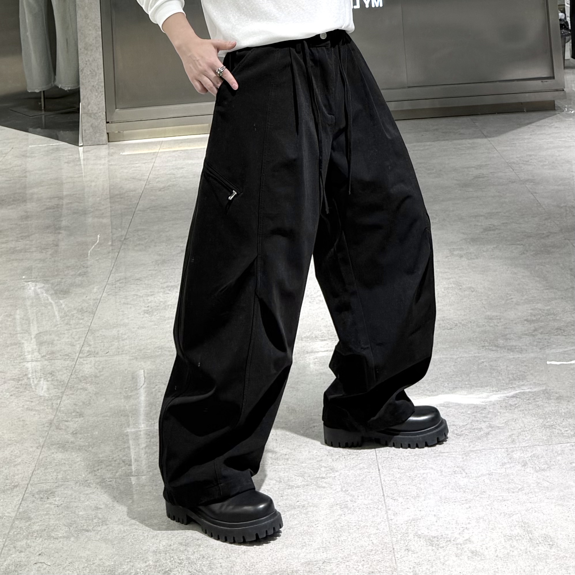 潮牌秋季直筒休闲裤男韩版结构拼接高级黑工装宽松青年帅气阔腿裤